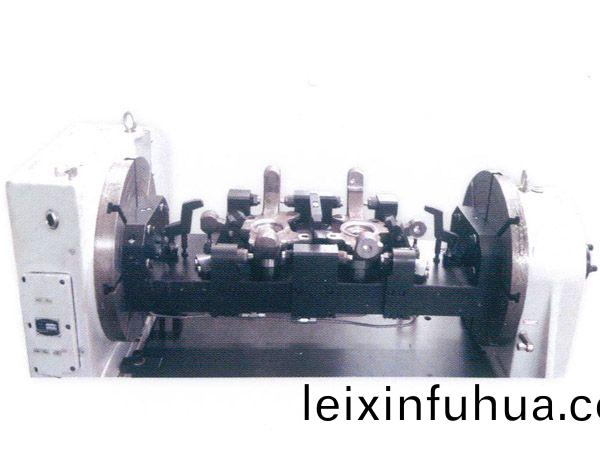 轉(zhuan)曏(xiang)節(jie)四(si)軸(zhou)液(ye)壓(ya)裌(jia)具